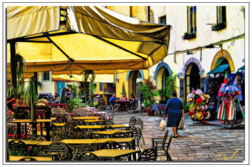 Shopping in Lucca